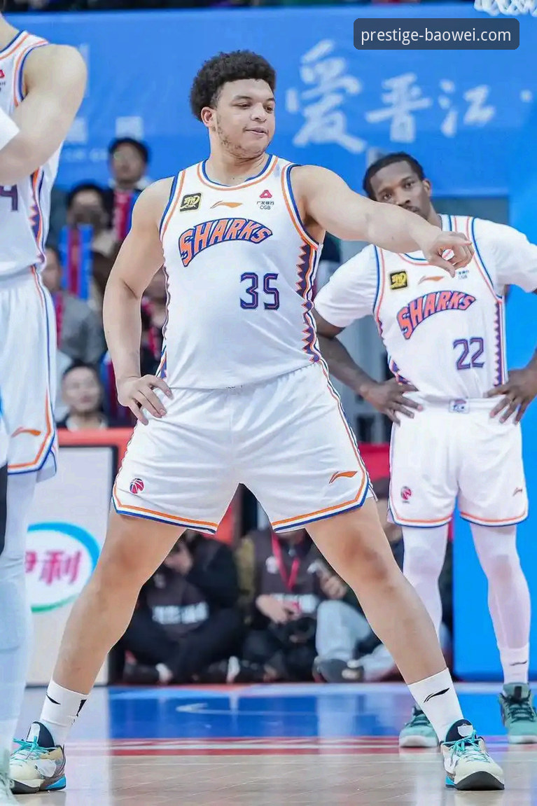 如何像资深球迷一样，深度复盘上海男篮的12连胜之战？